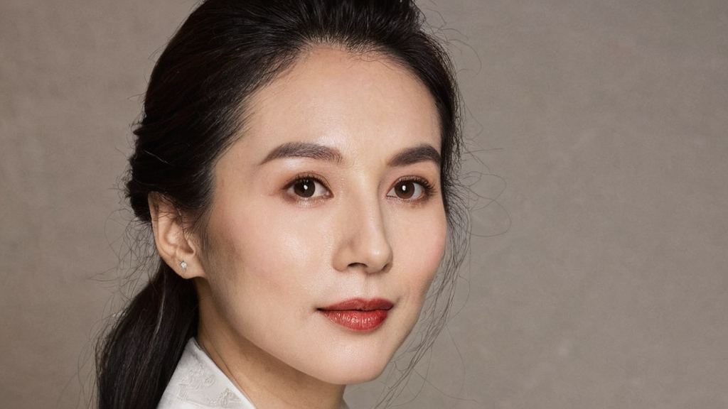 震惊某明星竟然用幽默回复大盘点引发吃瓜热潮，网红小吃带你领略楚风楚韵
